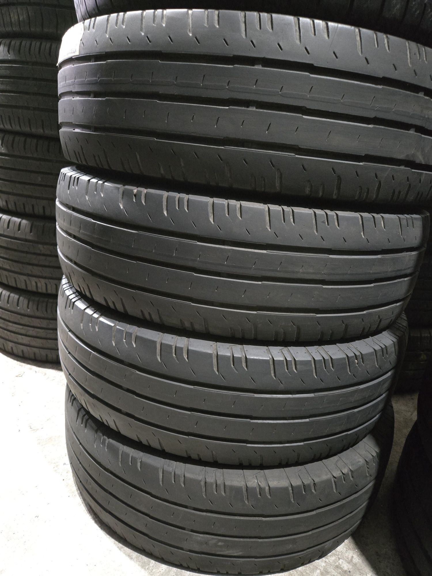 205/75R16C Continental VanContact 200