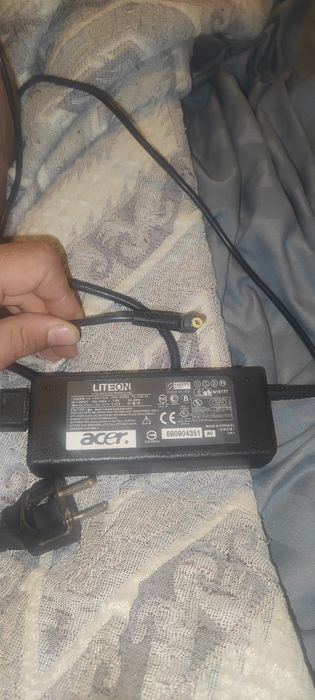 Зарядний пристрій Acer 19V 3.42A