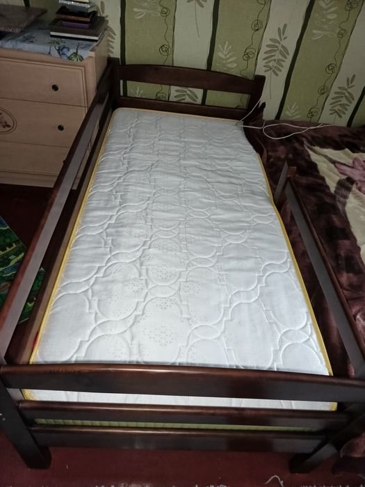 Продам ліжко 200/160