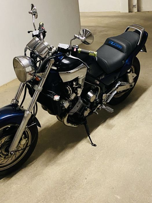Yamaha fzx 750 ano 1994 muito bom estado
