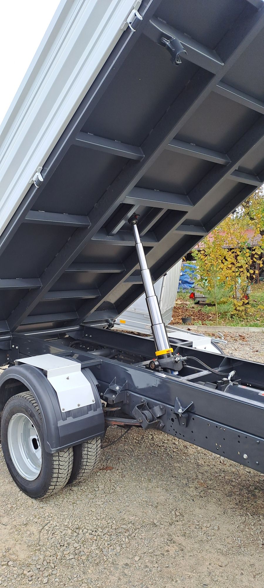 Iveco daily 35C15 2.3jtd kiper 3S wywrotk 72400netto a zadbane