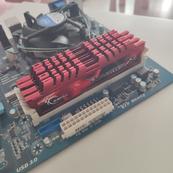 Komputer Intel i5 3,2GHz + 16 GB RAM RipjawsX + GIGABYTE GA-Z77