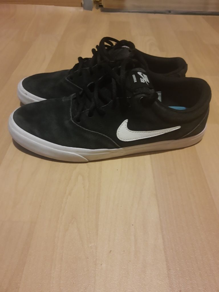 Buty nike sb change