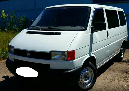 Лобовое стекло на Volkswagen T4 транспортер т4