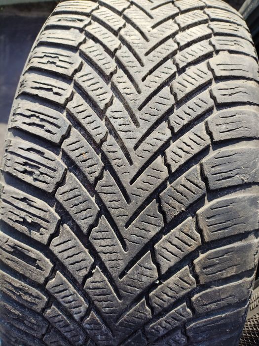 Opony zimowe Continental 225/50/17 20r