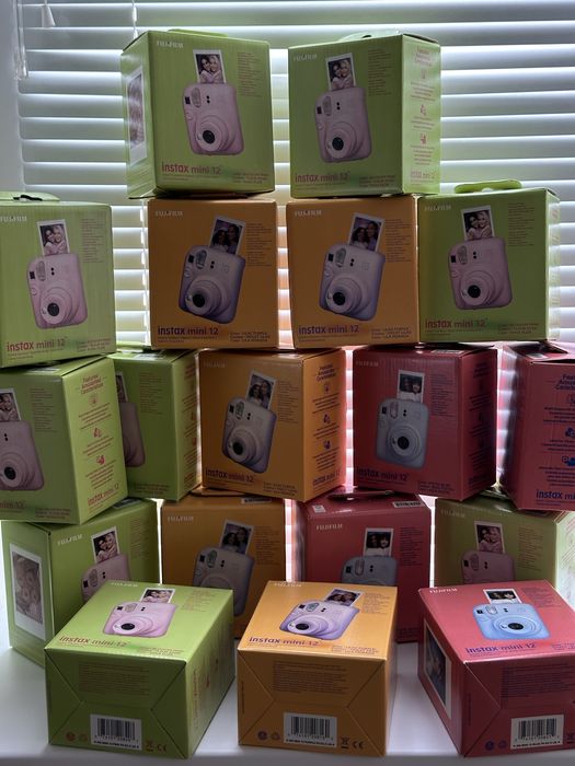 Instax mini 12 фотоапарат, фотокамера, пленка, полароид, полароїд