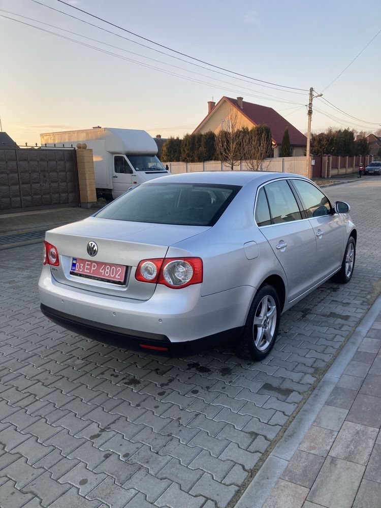 Jetta 1.6 MPI бензин. 2006 р