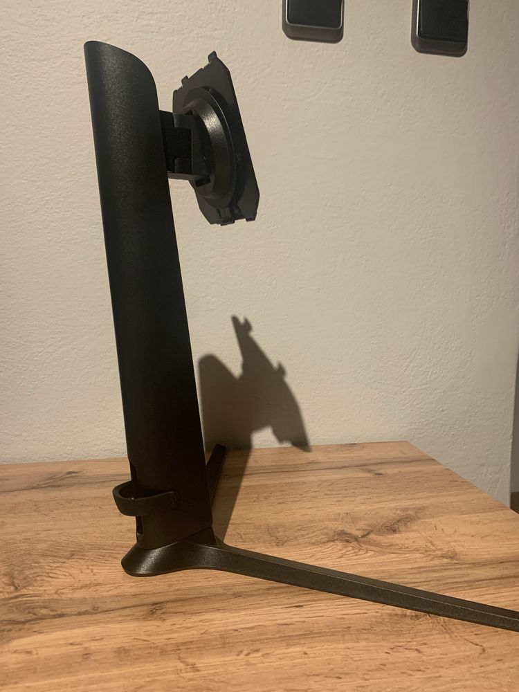 Stojak na monitor