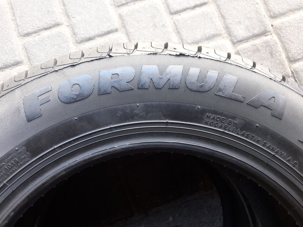 FORMULA 165/70R14 81T, pojedyńcza opona letnia.