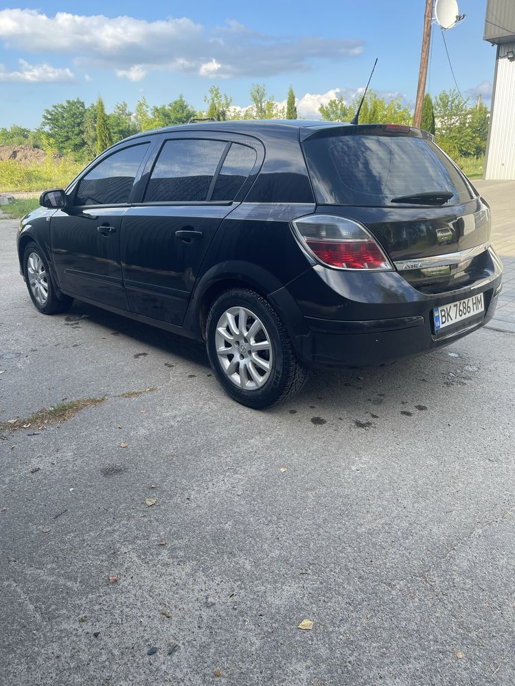 Opel astra H 1.6