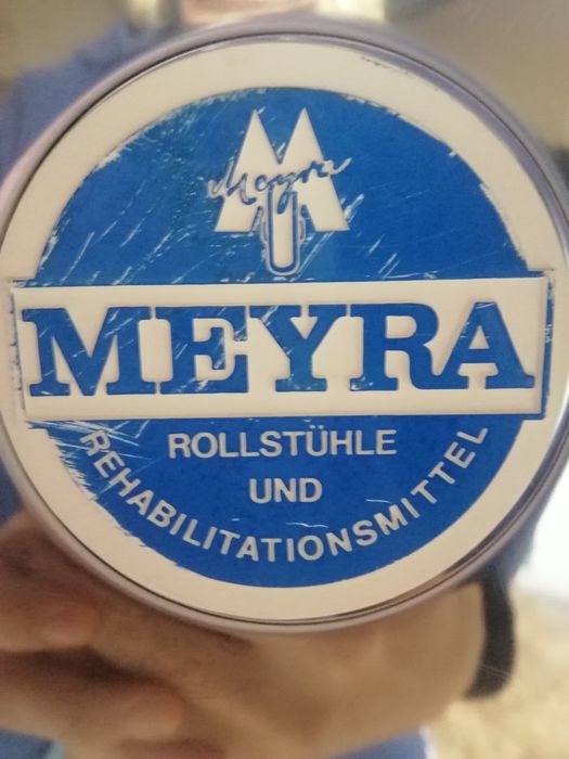 Інвалідне кресло, візок.