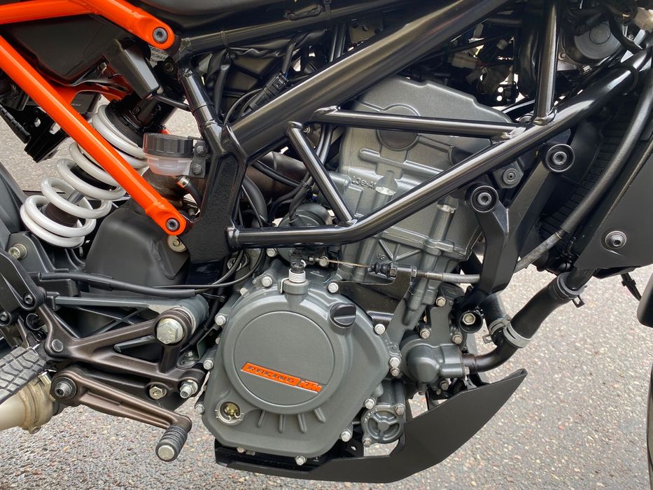 KTM DUKE 125 cm