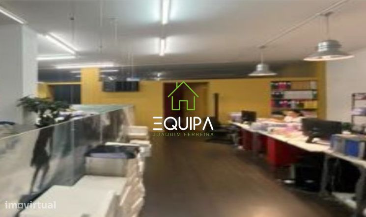 Loja destinada a Comércio em Santo Tirso