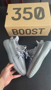 Adidas Yeezy Boost 350 V2 still grey