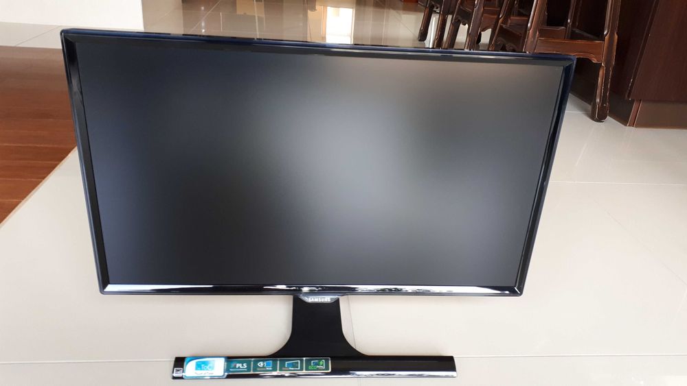 Monitor Samsung 24 cale - jak nowy !!!