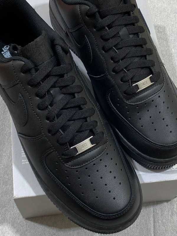 Nike Air Force 1 Low '07 Black Rozmiar 40