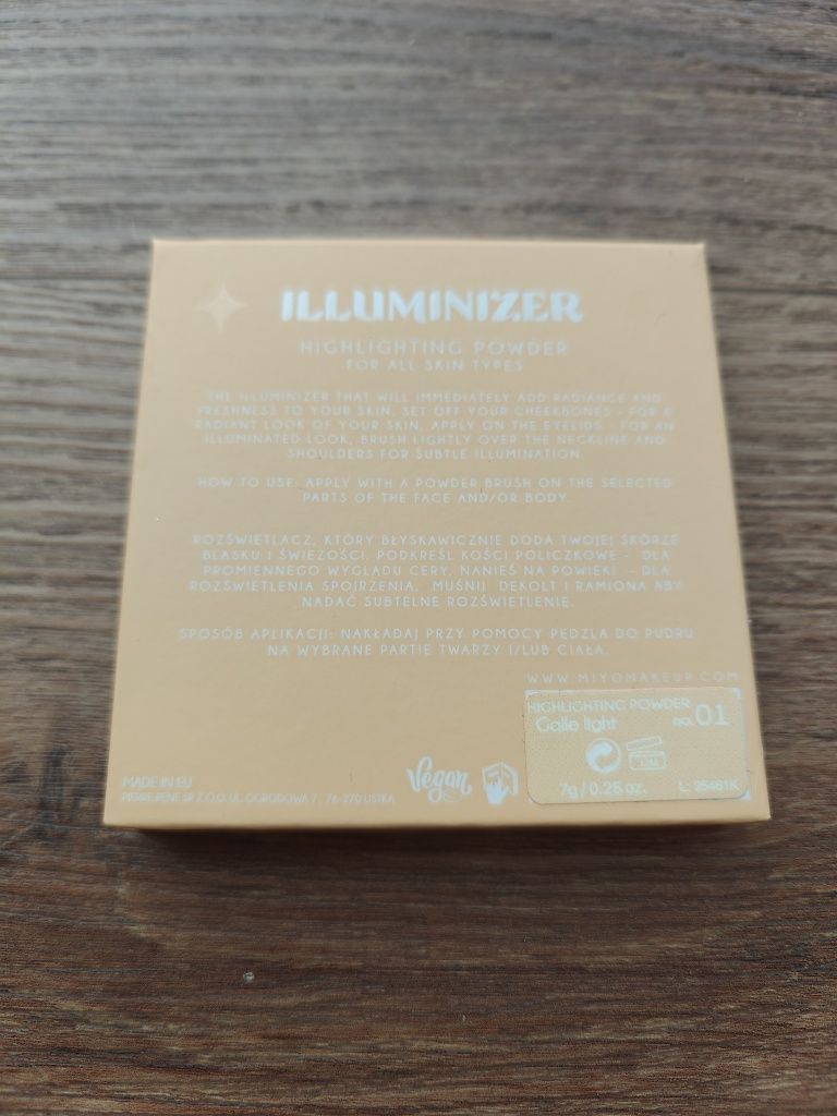 Miyo Illuminizer 01 Galle Light