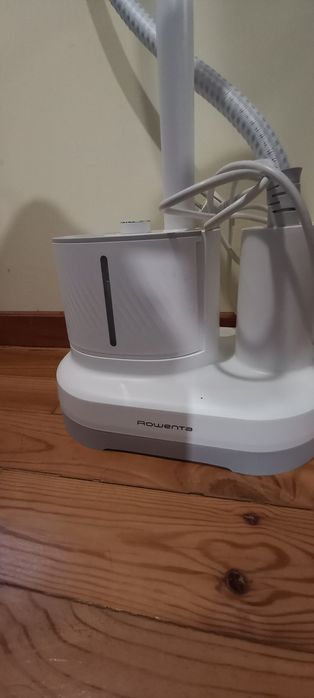 Ferro a Vapor Vertical Rowenta