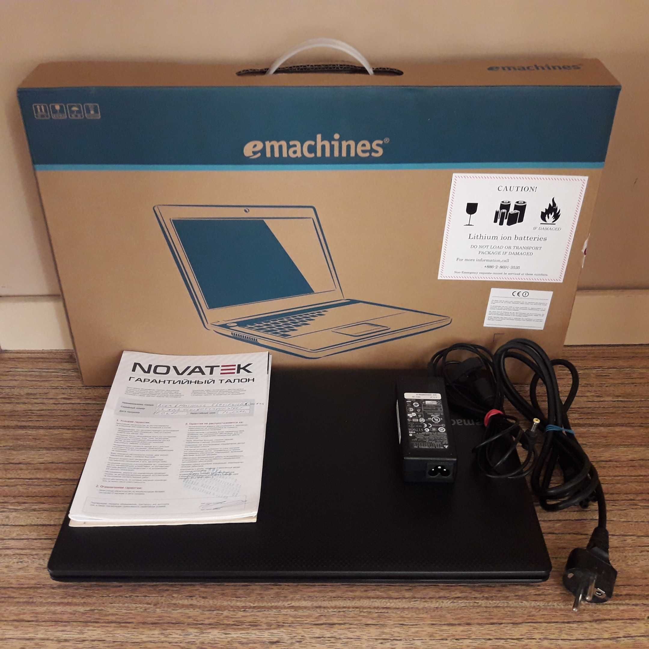 Ноутбук,компьютер,Acer eMachines E642, монитор 15.6.