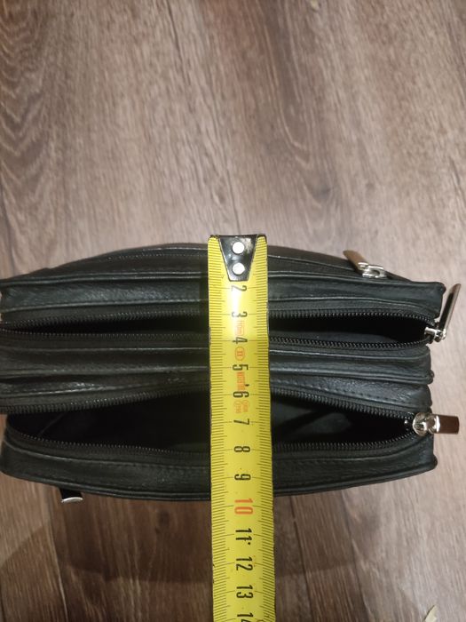 Продам мужскую итальянскую кожаную барсетку