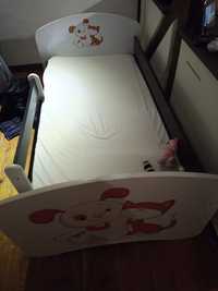 Łóżko z materacem dla dziewczynki