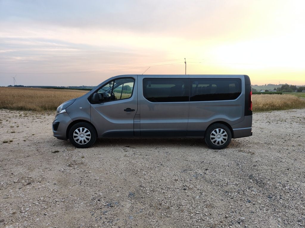 Opel Vivaro B LONG 1.6 BiTurbo 140KM 2015 9 os Klima 3 strefy ZAMIANA