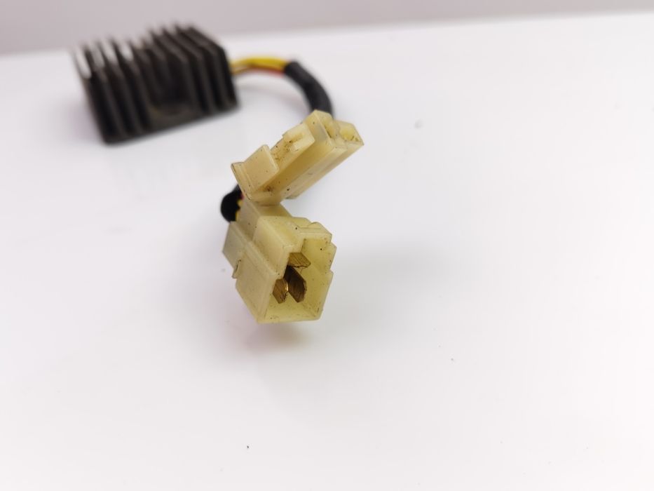 Regulator napięcia Access Triton Lucky Star 450, 2011