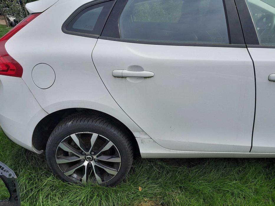 Volvo v40 t2 uszkodzony