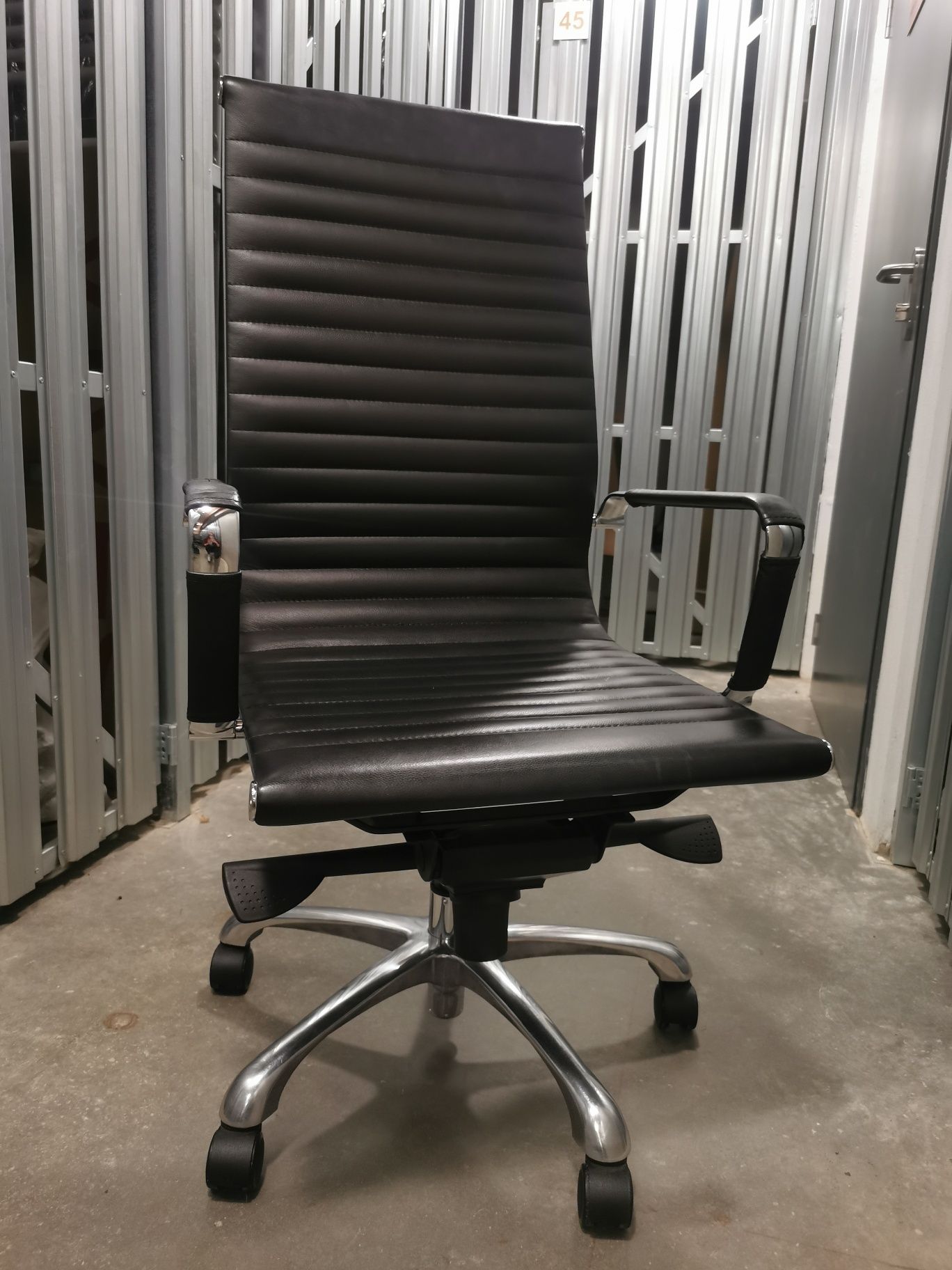 Fotel skórzany biurowy krzesło grospol next sn1