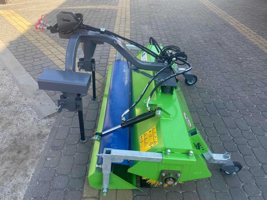 Zamiatarka do ciągnika na tuz/ wózka widłowego/ euroramkę transport