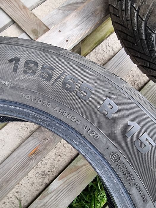 2x Opony zimowe 195 65r15 Vredestein Wintrac