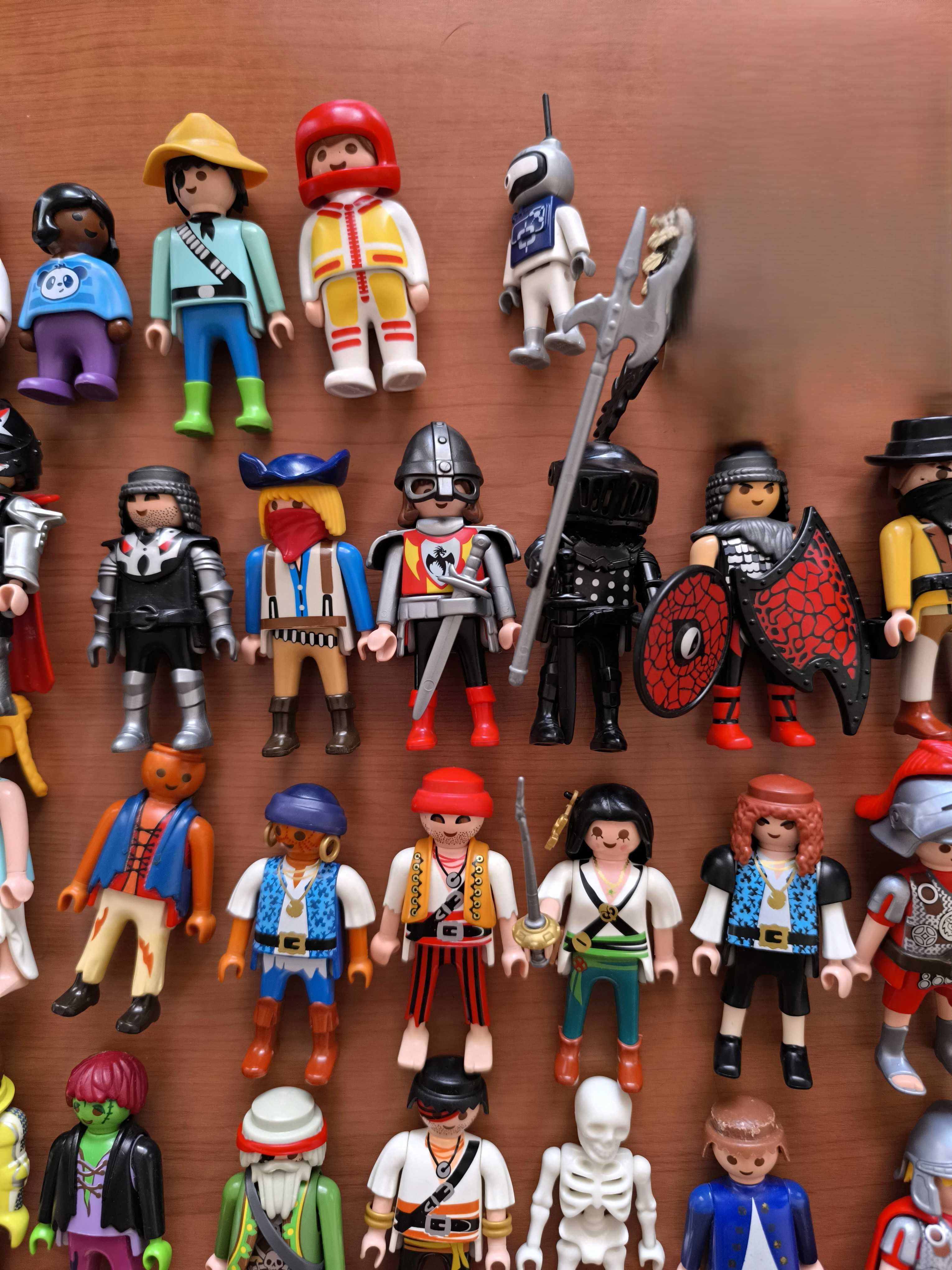 Playmobil 76 Figuras - 3€ Cada Figura - Lote 100€