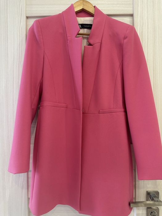 Женский жакет Zara в идеальном состоянии