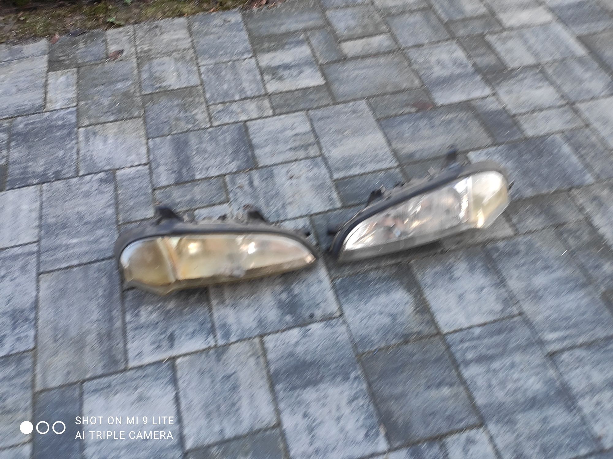 Reflektor lampy przód Opel Tigra A Komplet Europa