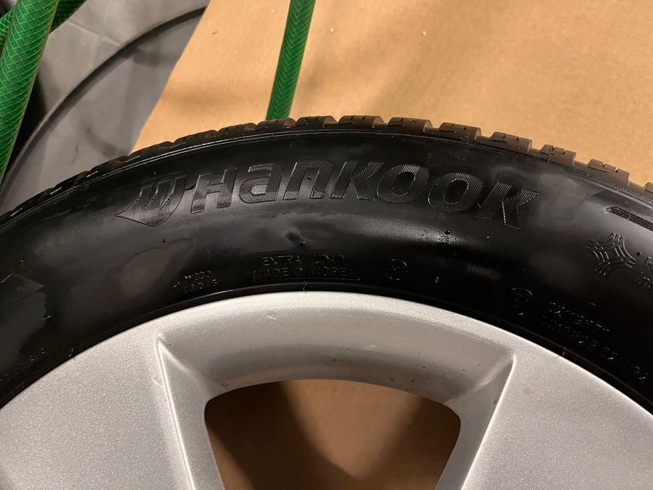 Oryginalne koła zimowe SUBARU 17 cali.