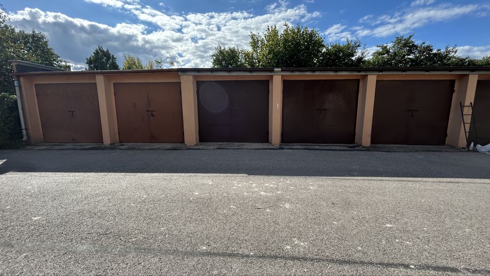 Garaż murowany, instalacja elektryczna - Gajowa/Południowa