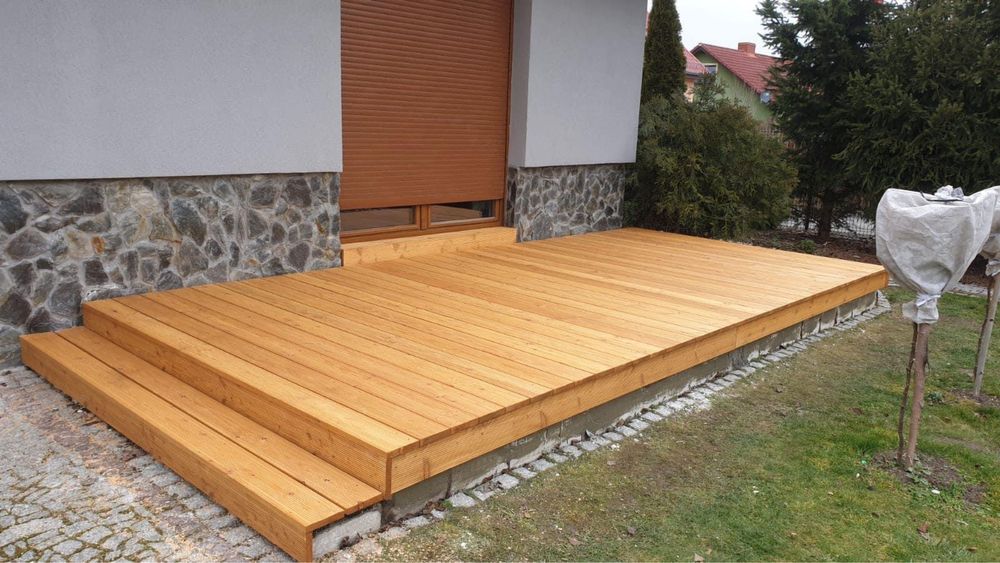 Tarasy drewniane modrzew