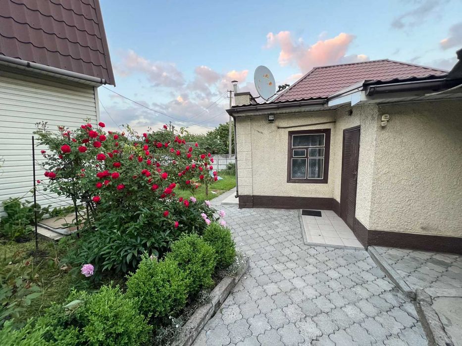 Продам будинок на 12 кварталі, зручна локація