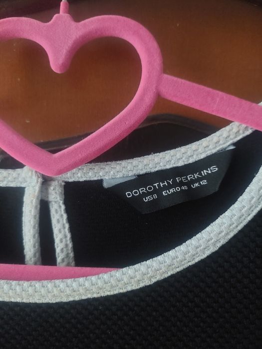 Сукня чорна Dorothy Perkins
