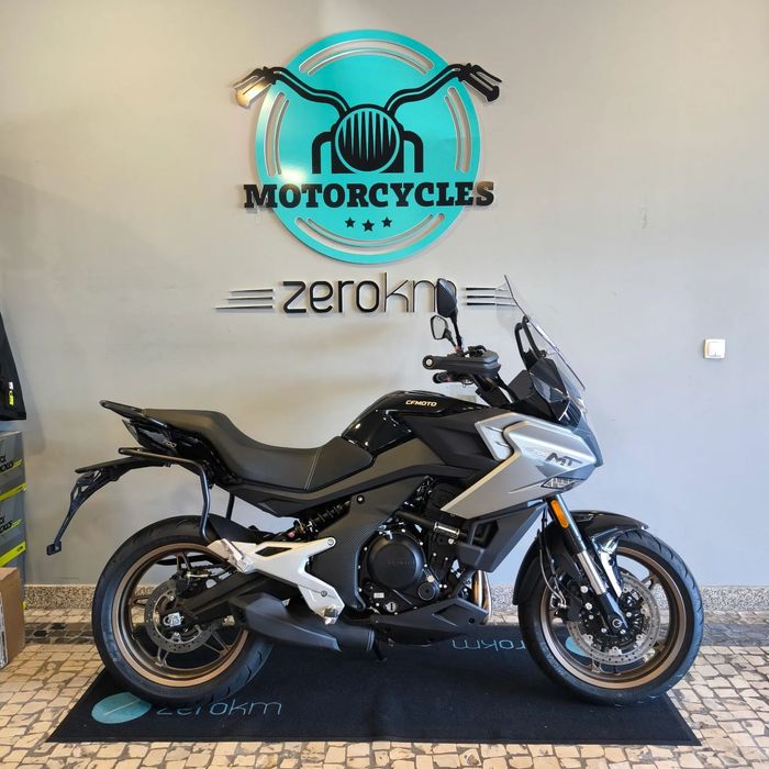 CF Moto 700MT