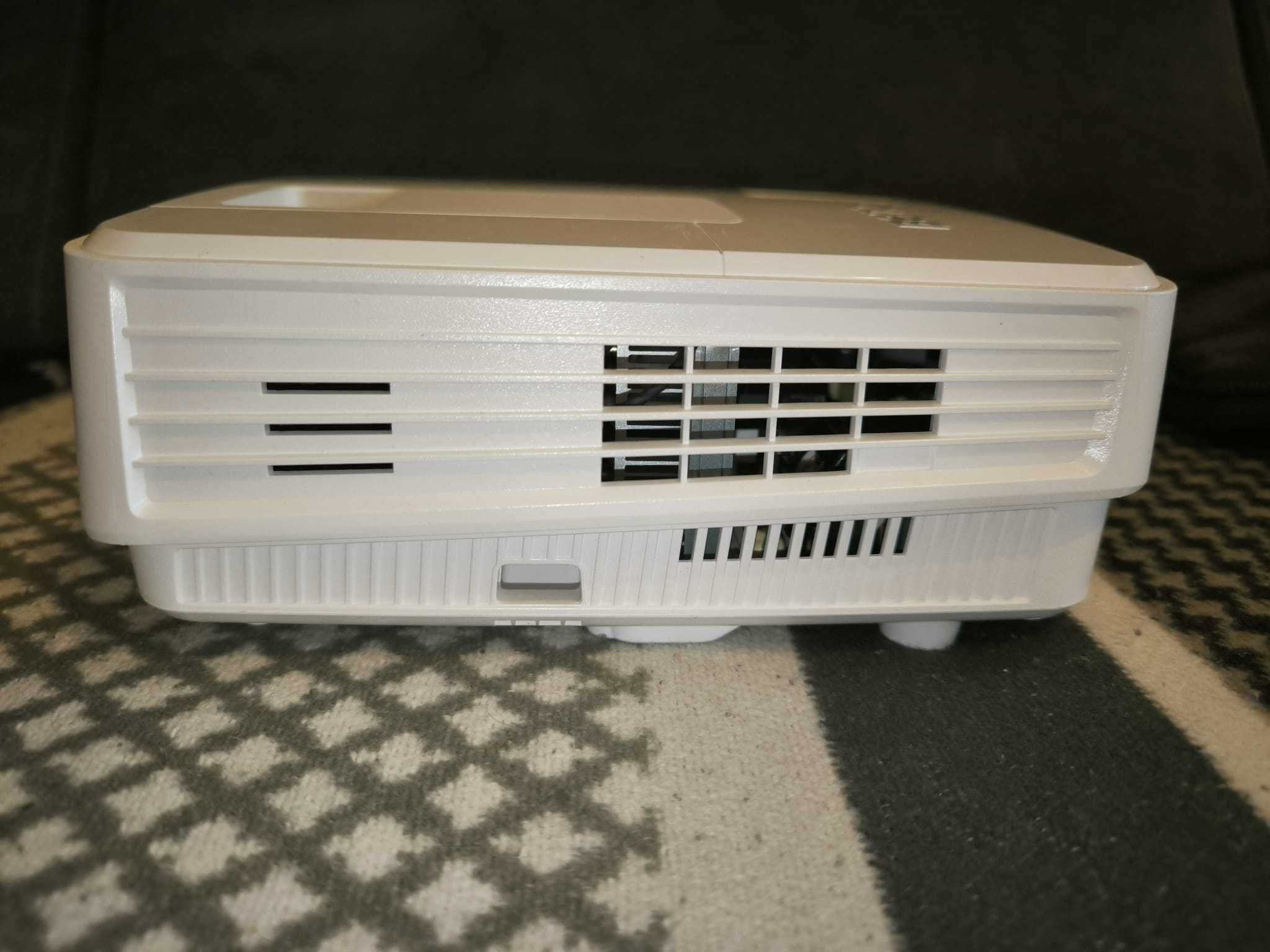 Projektor BENQ DLP model MW529