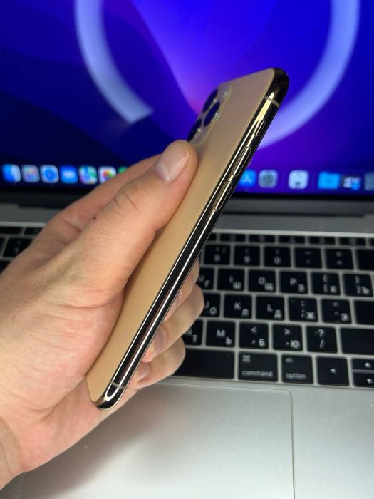 11 Pro 256Gb Gold Neverlock