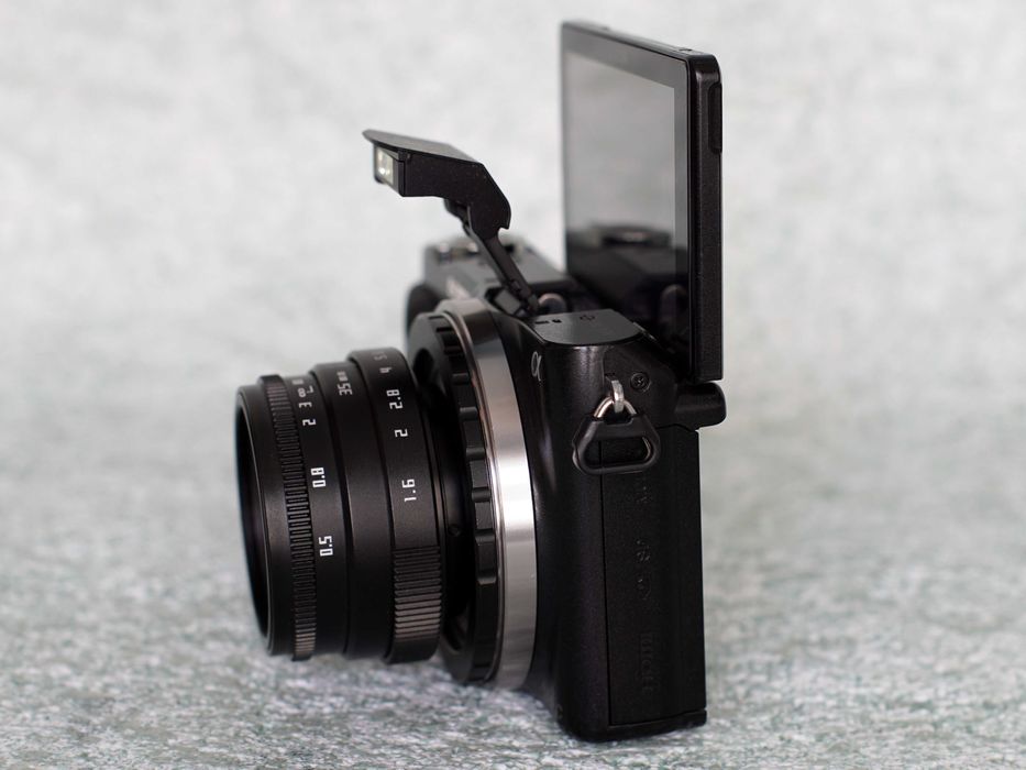 SONY NEX-3N + объектив f/1.6 35mm • APS-C 16,1 Мп • RAW • Идеал. сост.