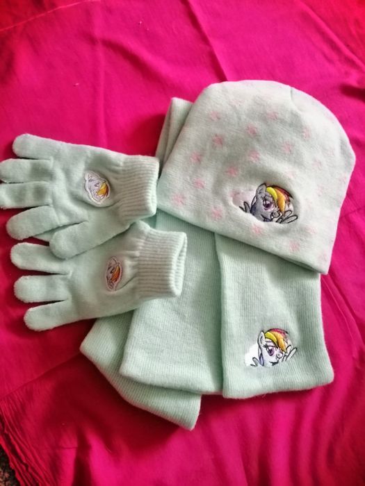 Шапка,шаррф, перчаткі 110/116 лител поні