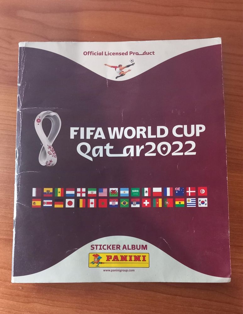 Caderneta mundial 2022 completa