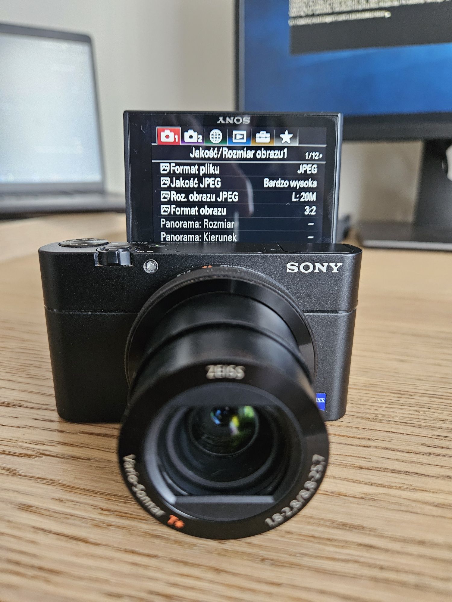 Aparat fotograficzny Sony rx100 va