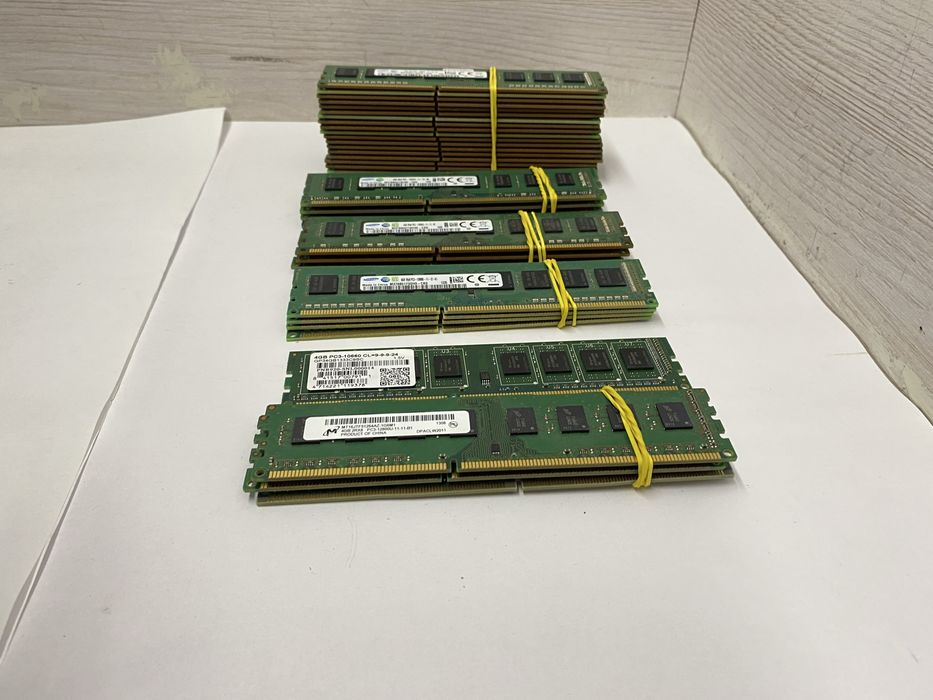Планка пам’яті SAMSUNG ,  4GB DDR3 PC3-12800U