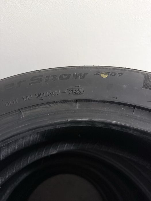 Зимові шини 235/50R19 Goodride Zuper Snow 7mm. 2023р. 4шт.