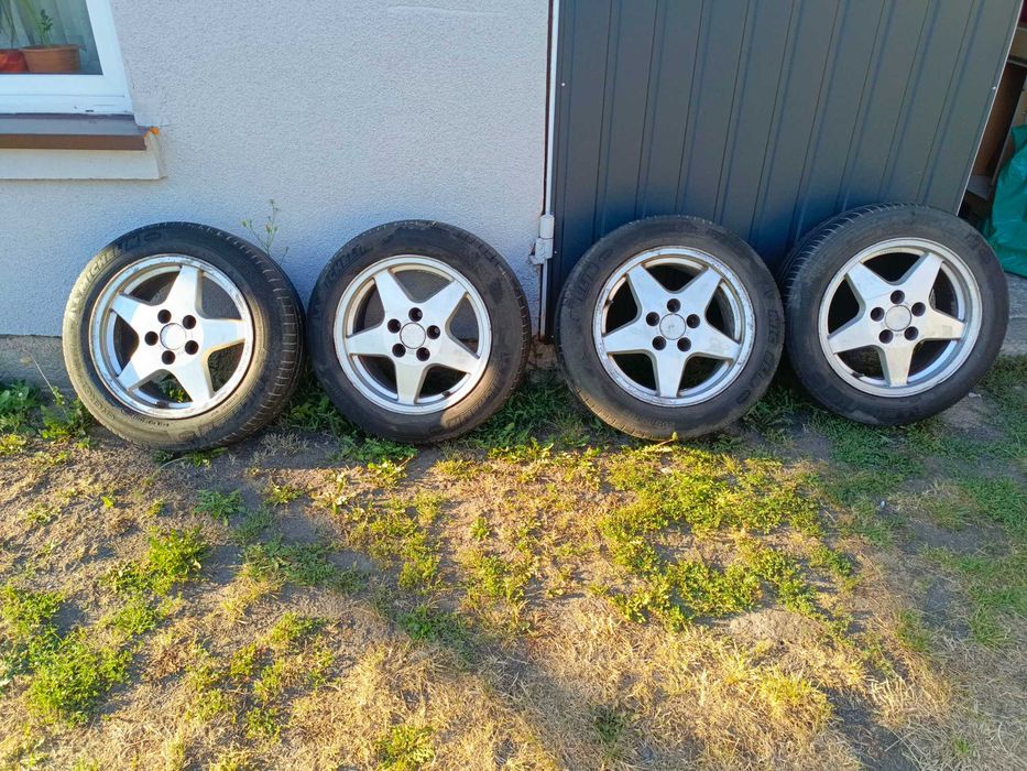Koła felgi 205/55/R16  letnie 7x16ET35