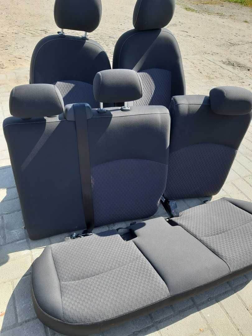 Mitsubishi Space Star 2 fotele komplet foteli przednie podgrzewane